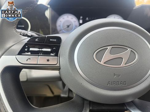 Used 2025 Hyundai Elantra SEL FWD image 25