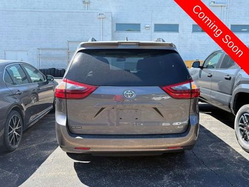 Used 2020 Toyota Sienna XLE FWD image 5