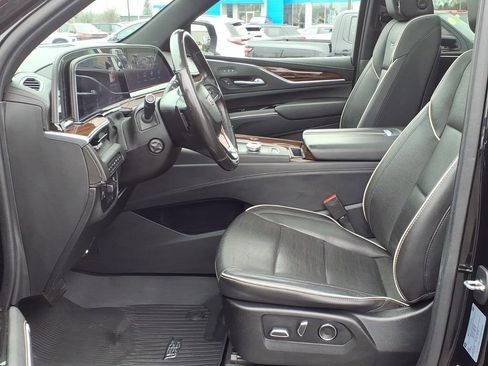 Used 2021 Cadillac Escalade Premium Luxury w/ Driver Assist Tech Package image 14