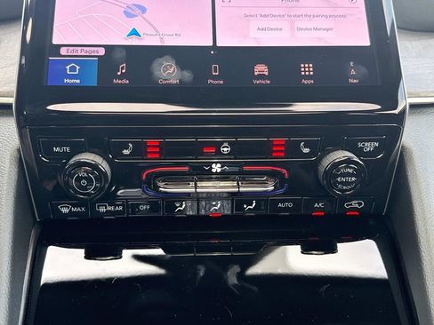 New 2025 Jeep Grand Cherokee L Limited w/ Black Appearance Package image 28