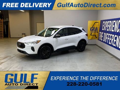 Used 2025 Ford Escape Active FWD image 5