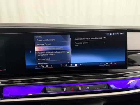 Used 2025 BMW 740i xDrive image 45