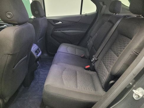 Used 2021 Chevrolet Equinox LT image 18
