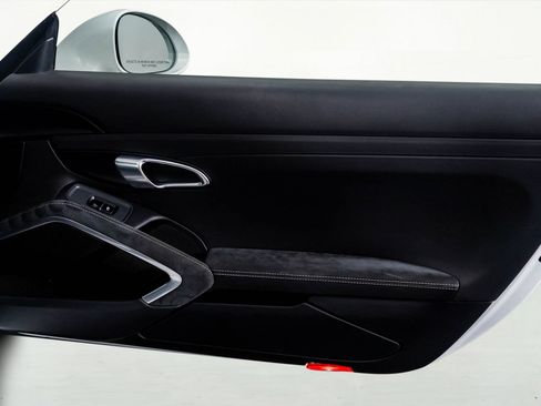 Used 2018 Porsche 911 GT3 w/ Sport Chrono Package image 47