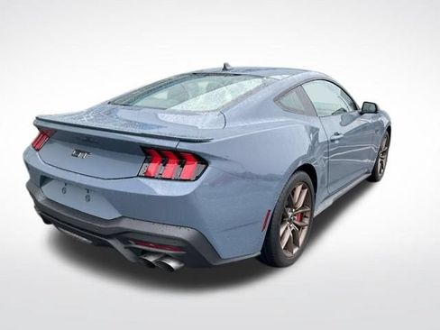 Used 2025 Ford Mustang GT Premium RWD image 7