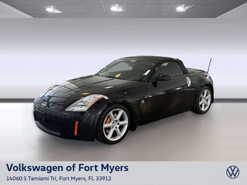 Used 2005 Nissan 350Z Grand Touring RWD image 1