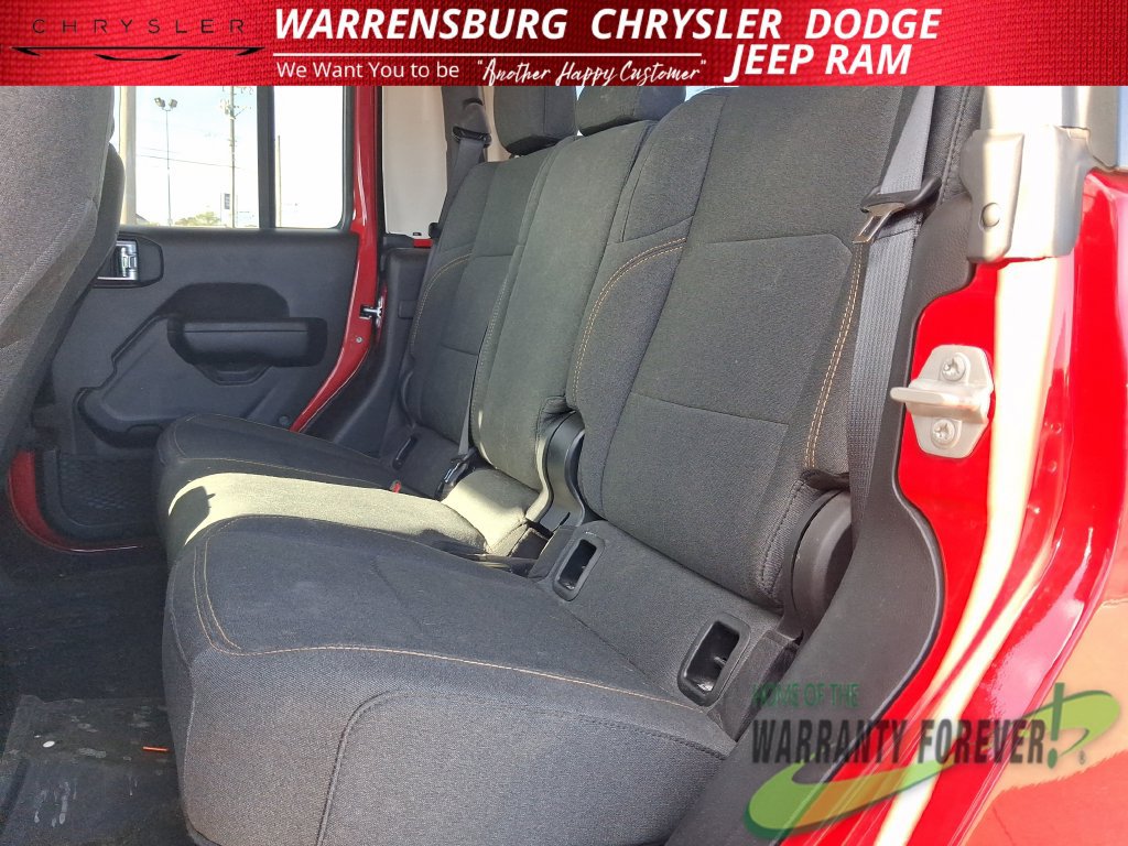 Used 2024 Jeep Gladiator Sport AWD/4WD image 14