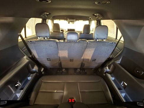 New 2026 Ford Explorer ST-Line w/ ST-Line Street Pack image 31