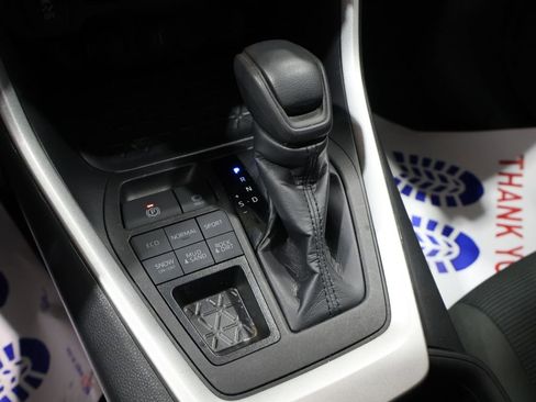 Used 2024 Toyota RAV4 LE image 29