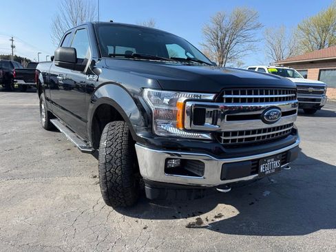 Used 2018 Ford F150 XLT w/ Equipment Group 302A Luxury AWD/4WD image 3