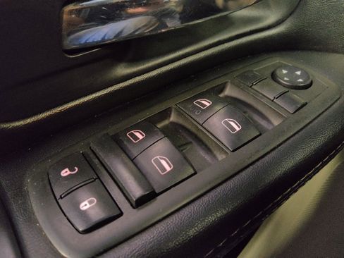 Used 2017 Dodge Grand Caravan SXT FWD image 27