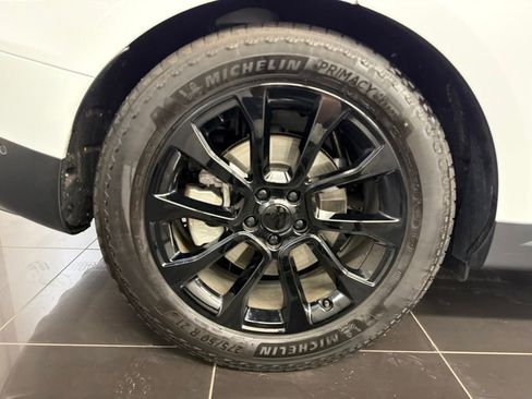 Used 2024 Land Rover Range Rover Sport SE AWD/4WD image 7