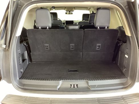 Used 2024 Ford Expedition XLT AWD/4WD image 14