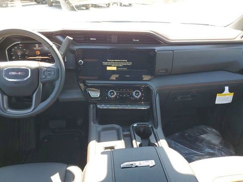 New 2026 GMC Sierra 3500 AT4 w/ AT4 Premium Plus Package AWD/4WD image 15