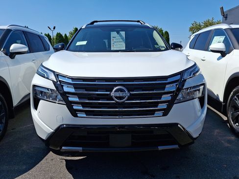 New 2026 Nissan Rogue Platinum w/ Platinum Premium Package image 2