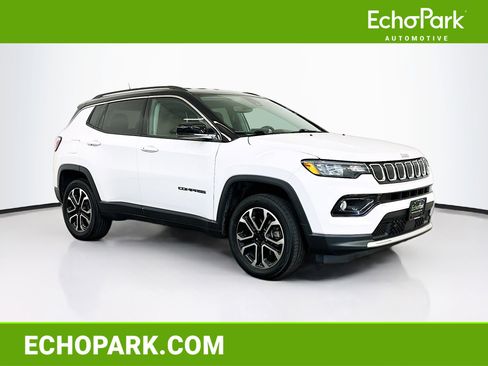 Used 2022 Jeep Compass Limited image 1