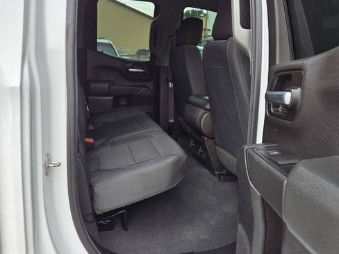 Used 2019 Chevrolet Silverado 1500 Custom w/ Custom Value Package AWD/4WD image 14