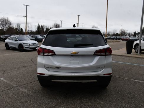 Used 2022 Chevrolet Equinox LT AWD/4WD image 5