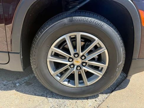Used 2023 Chevrolet Traverse LT w/ LPO, Floor Liner Package AWD/4WD image 12
