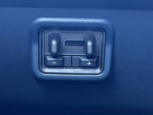 New 2025 Ford Maverick XLT w/ XLT Luxury Package image 16