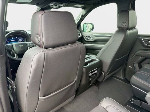 Used 2023 Chevrolet Suburban RST w/ Luxury Package RWD image 13