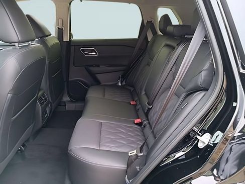 New 2026 Nissan Rogue Platinum w/ Platinum Premium Package AWD/4WD image 29