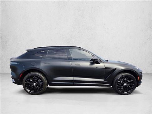 Used 2021 Aston Martin DBX AWD/4WD image 4