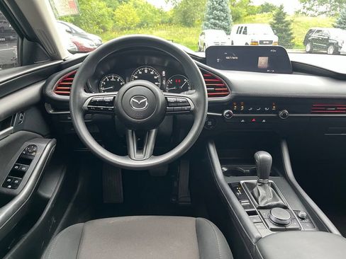 Used 2024 MAZDA MAZDA3 s FWD image 19