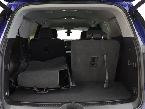 Certified 2023 GMC Acadia SLE w/ Driver Convenience Package image 19