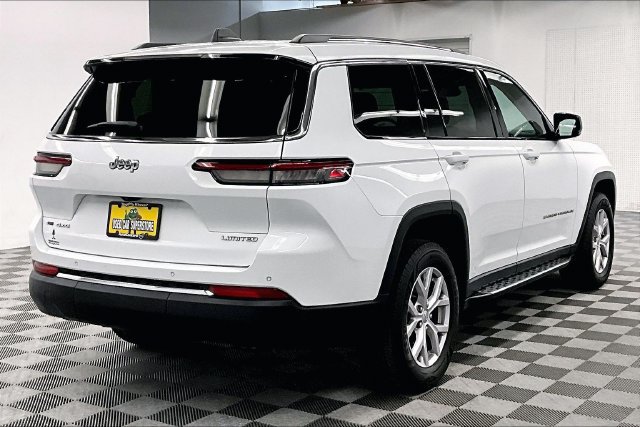 Used 2022 Jeep Grand Cherokee L Limited AWD/4WD image 13