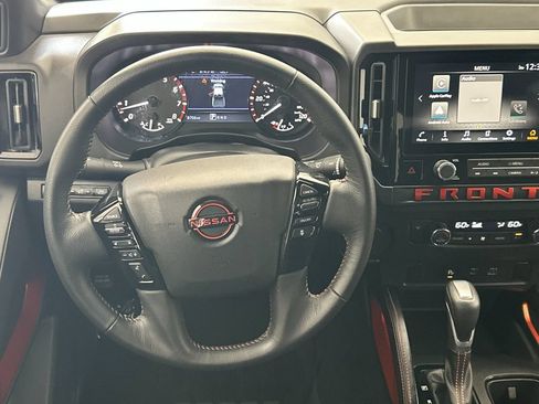 Used 2025 Nissan Frontier Pro-X RWD image 13