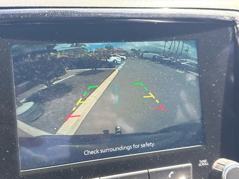 Used 2023 Nissan Frontier SV w/ Tow Package image 22