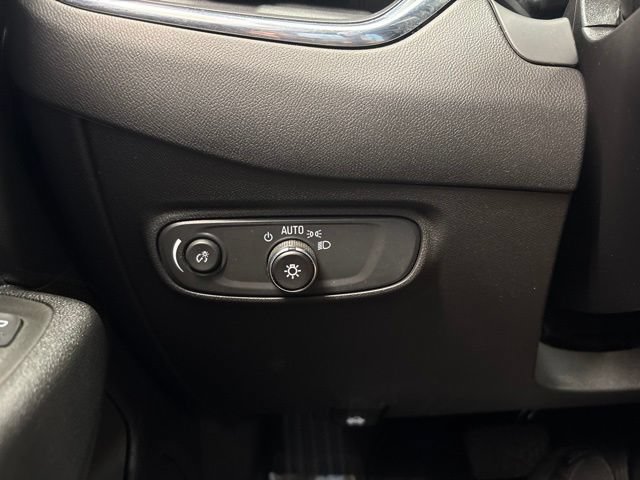 Used 2024 Chevrolet Equinox LT AWD/4WD image 35