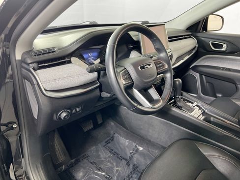 Used 2022 Jeep Compass Latitude AWD/4WD image 9