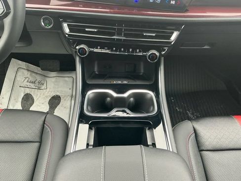 New 2026 Chevrolet Traverse RS w/ LPO, Floor Liner Package AWD/4WD image 24