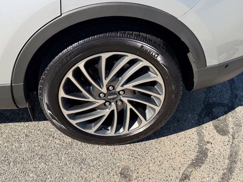 Used 2019 Lincoln Nautilus Reserve AWD/4WD image 9