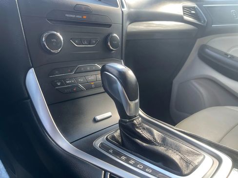 Used 2018 Ford Edge SEL w/ Equipment Group 201A image 26