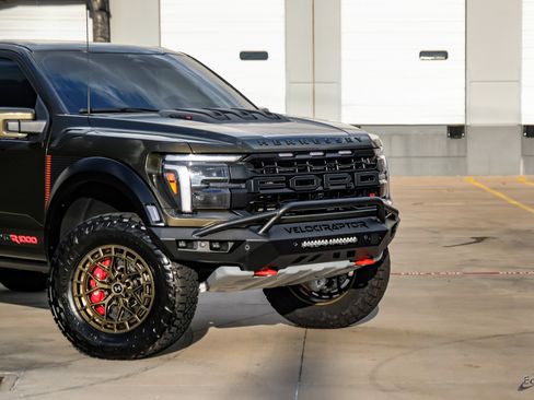 Used 2025 Ford F150 Raptor w/ Equipment Group 803A Raptor R AWD/4WD image 24