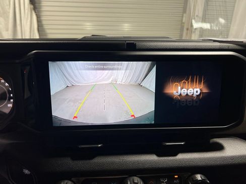 Used 2026 Jeep Wrangler Unlimited Sport AWD/4WD image 32