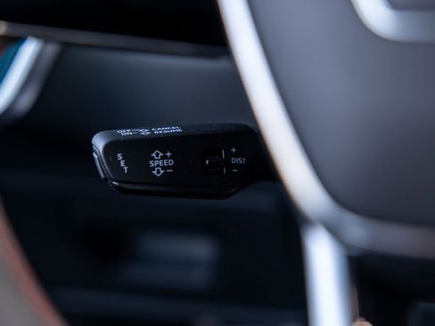 Used 2023 Audi RS 6 AWD/4WD image 49