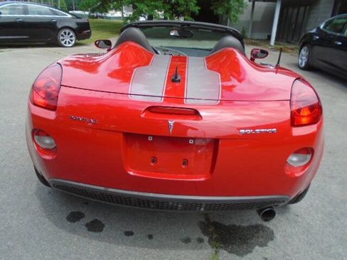 Used 2008 Pontiac Solstice Convertible w/ Premium Package RWD image 4