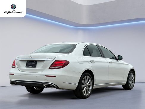 Used 2019 Mercedes-Benz E 300 4MATIC image 7