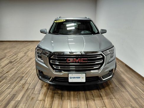 Certified 2024 GMC Terrain SLT image 16