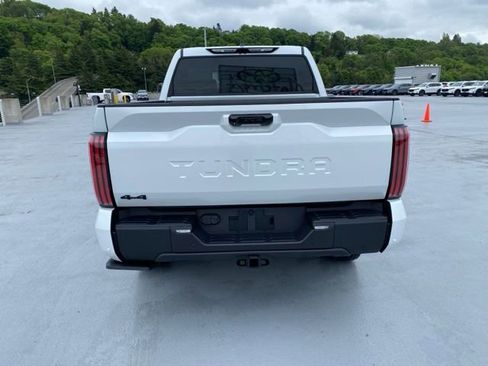 New 2026 Toyota Tundra Limited AWD/4WD image 9