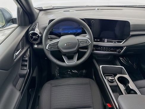 New 2026 Chevrolet Equinox LT w/ Midnight Edition FWD image 24
