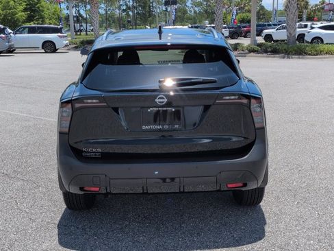 Certified 2026 Nissan Kicks SV FWD image 5