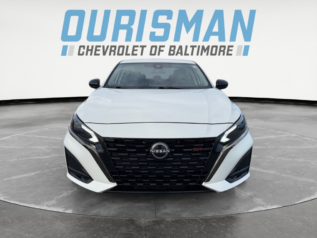 Used 2024 Nissan Altima 2.5 SR FWD image 8