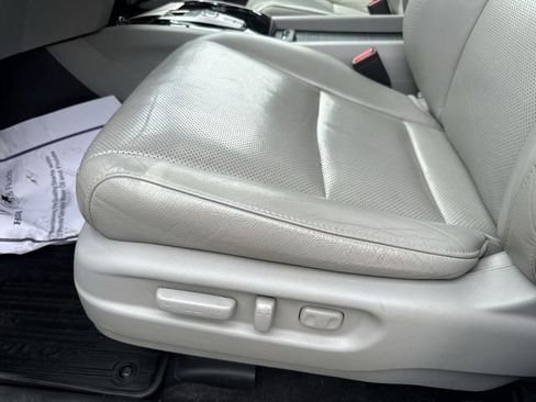 Used 2016 Honda Pilot Elite image 16