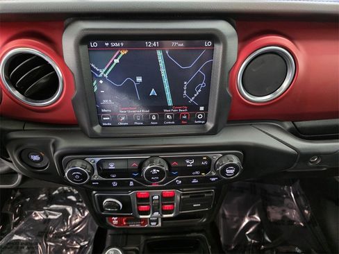 Used 2020 Jeep Gladiator Rubicon image 23