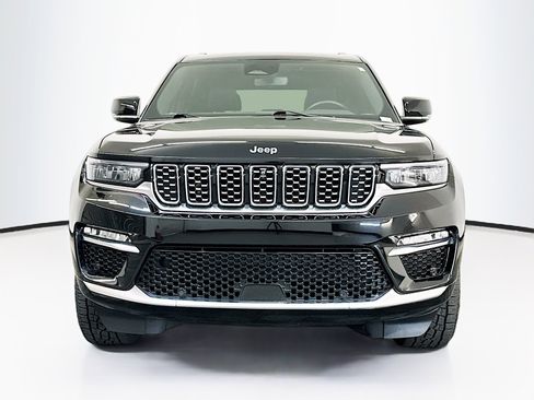Used 2022 Jeep Grand Cherokee Summit image 2